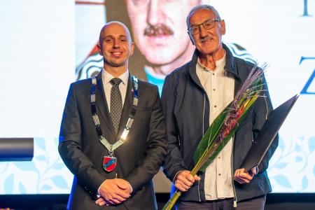 Obcˇinski praznik_24-02515